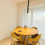 Moon Charm Free Parking Bukarest